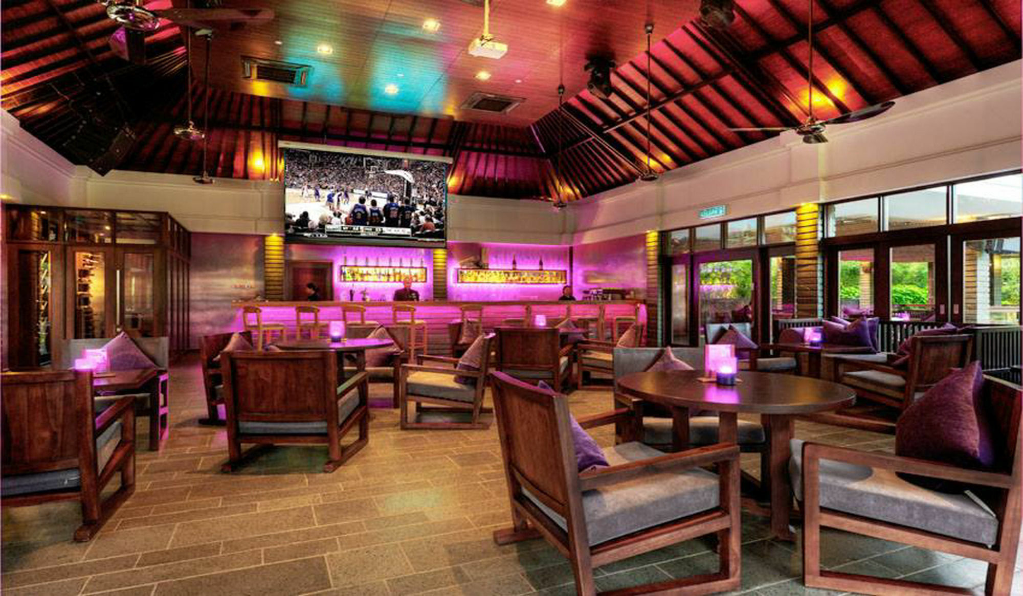 Cyberview Resort & Spa Cyberjaya Exterior foto The interior of the bar